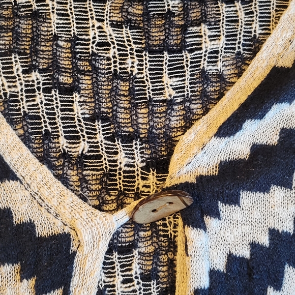 Lucky Brand poncho sweater - Picture 2 of 2